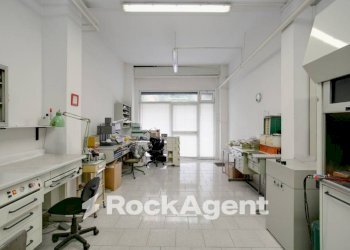 Interno non residenziale - Negozio via Olevano Romano, 228, Roma - foto 2