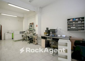 Interno non residenziale - Negozio via Olevano Romano, 228, Roma - foto 10
