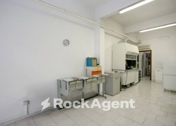 Interno non residenziale - Negozio via Olevano Romano, 228, Roma - foto 11
