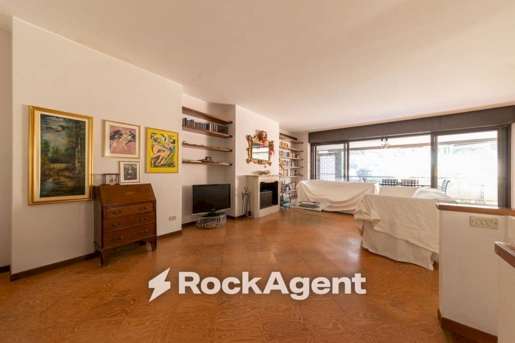 Salone - Villa a Schiera via dei Longobardi, 31, frazione Milano 3, Basiglio - foto 2