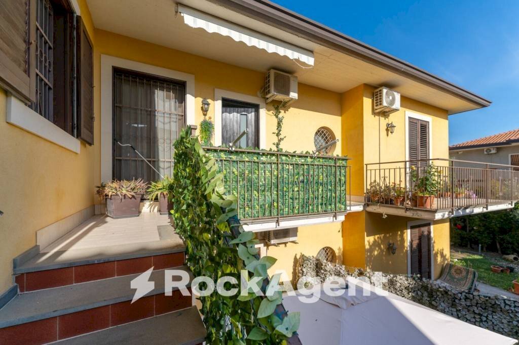Terrazzo - Trilocale via M. Amari, 12, Trecastagni - foto 2