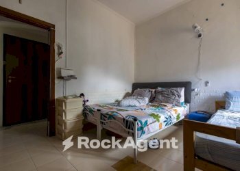 Camera da letto - Trilocale vico III Gradoni Porta Marina, 2, Catanzaro - foto 17