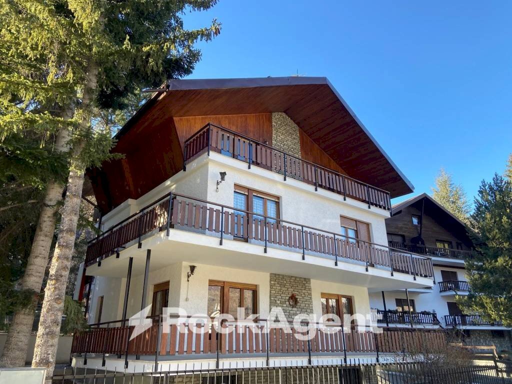 Facciata - Trilocale via Melezet, 138, Bardonecchia - foto 1