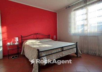 Camera da letto - Villa via P. Nenni, 15, Motta Visconti - foto 15