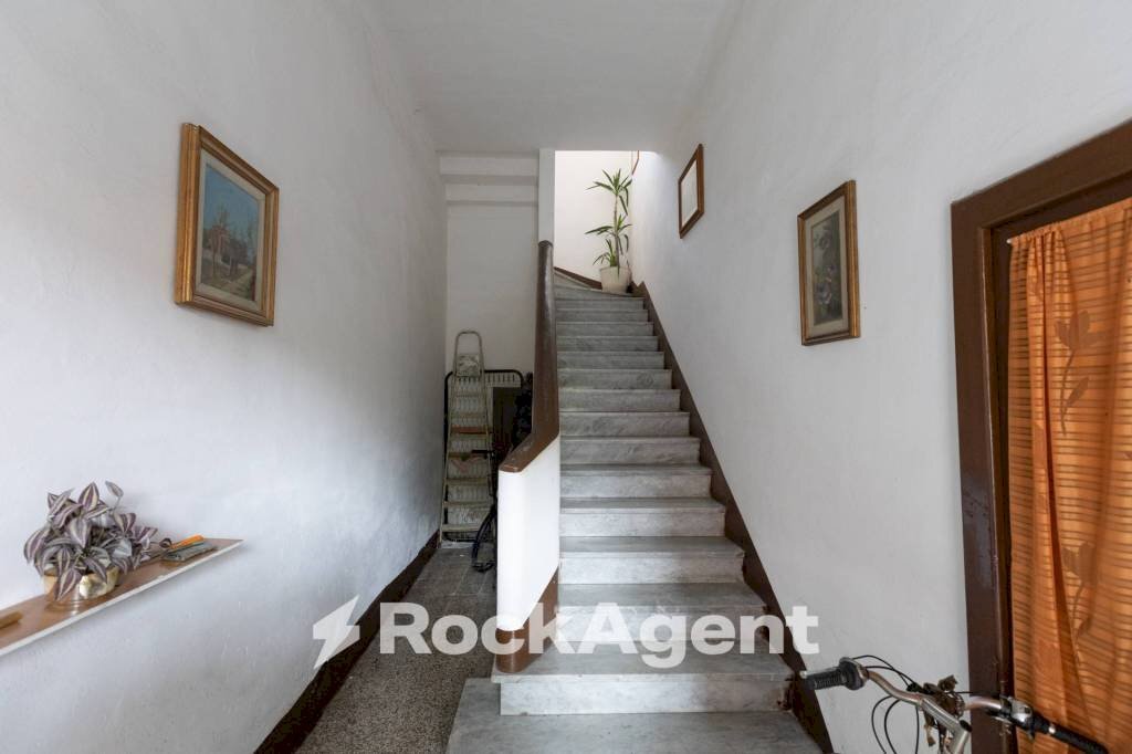 Scala - Casa indipendente via Giuseppe Bandi, 20, Livorno - foto 2