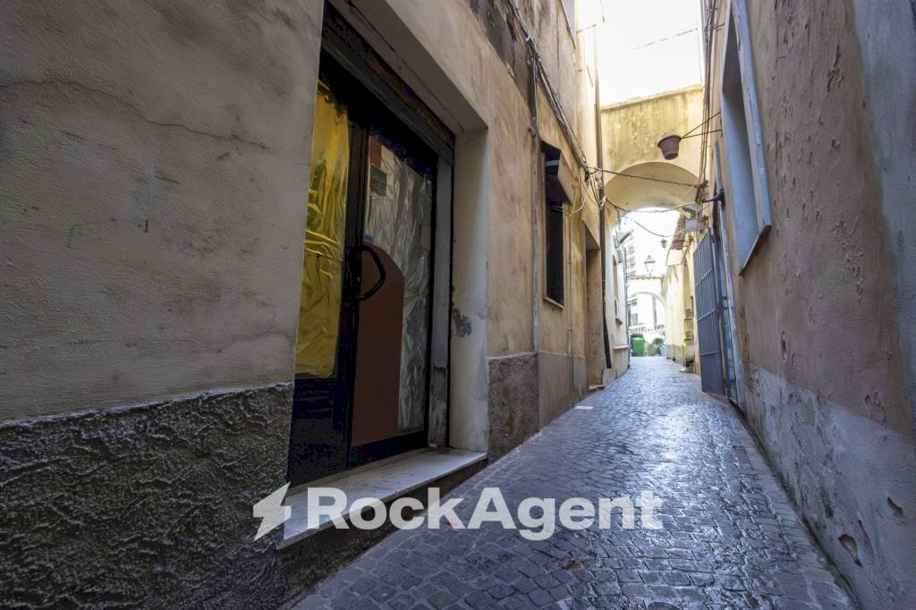 Zona - Negozio vico Piazza Mercanti, 9, Catanzaro - foto 1