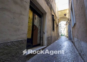 Zona - Negozio vico Piazza Mercanti, 9, Catanzaro - foto 1