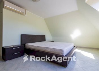Camera da letto - Attico via Benedetto Musolino, 50, Catanzaro - foto 12