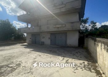 Cortile interno - Villa via Archimede, 61, Sant'Egidio alla Vibrata - foto 23