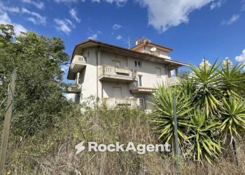 Facciata - Villa via Archimede, 61, Sant'Egidio alla Vibrata - foto 37