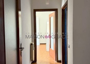 Corridoio - Four-room apartment Grinzane Cavour - photo 3