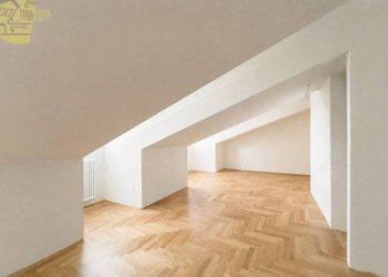 Stanza non arredata - Attico corso Italia, 22, Gorizia - foto 1