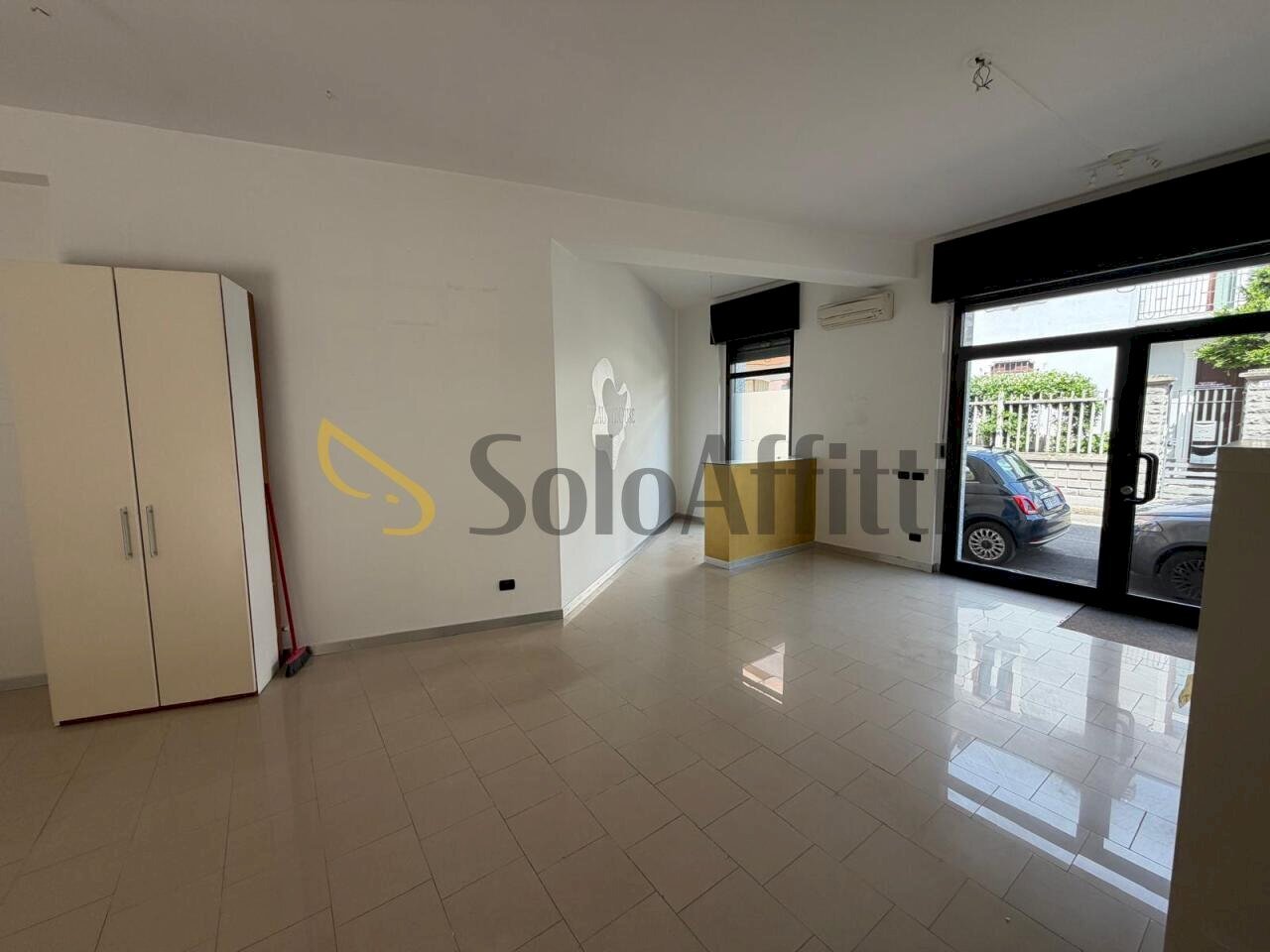 6 - Commercial Premises Cesano Maderno - photo 2