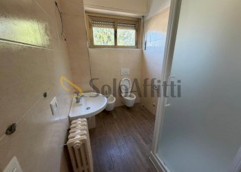 3 - Two-room apartment Via Giuseppe Garibaldi, Cesano Maderno - photo 17