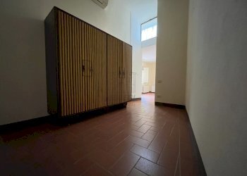 primo piano con terrazzo in centro (7) - Four-room apartment Via Buia, Lucca - photo 7