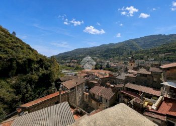 Apartment Via castello, Dolceacqua - photo 1