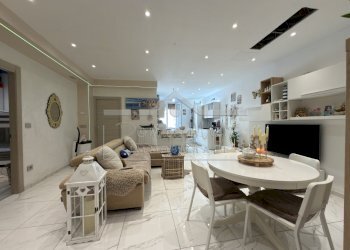 IMG_4373 - Four-room apartment Via Caduti per la Libertà 46, Vado Ligure - photo 1
