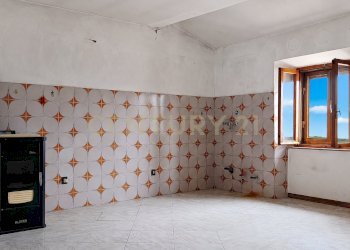2 CUCINA(3) - Appartamento Via del Coro 47, Piancastagnaio - foto 12