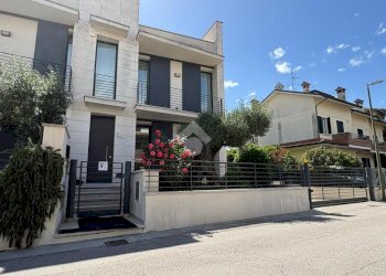 Portion of a house Via capricorno, Cesenatico - photo 1