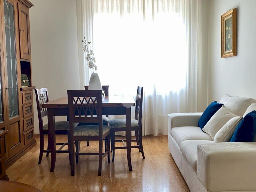 Three-room apartment Via moltrasio, Milano (neighborhood Baggio) - photo 3