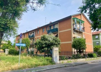 Three-room apartment Via moltrasio, Milano (neighborhood Baggio) - photo 1