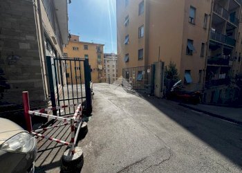 Box Corso Luigi Andrea Martinetti, Genova (neighborhood Sampierdarena) - photo 2