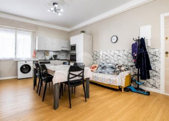 Four-room apartment Via Sant'agata, Imperia - photo 1