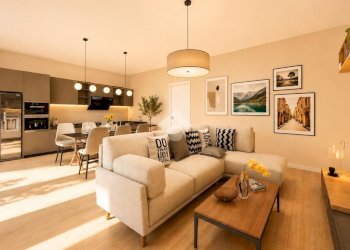 Four-room apartment Via Camillo Rondani, Parma (neighborhood Centro Storico) - photo 1