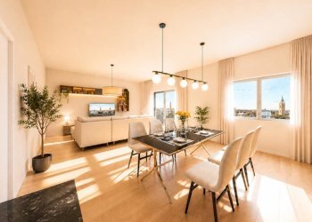 Four-room apartment Via Camillo Rondani, Parma (neighborhood Centro Storico) - photo 2