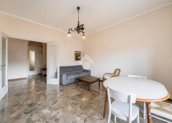 Four-room apartment Via Camillo Rondani, Parma (neighborhood Centro Storico) - photo 7