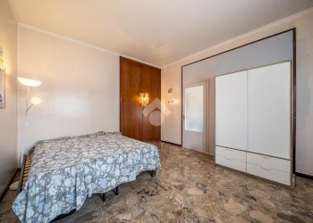 Four-room apartment Via Camillo Rondani, Parma (neighborhood Centro Storico) - photo 9