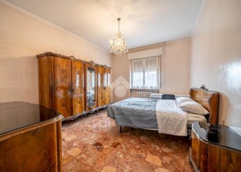 Four-room apartment Via Camillo Rondani, Parma (neighborhood Centro Storico) - photo 12