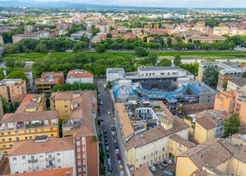 Four-room apartment Via Camillo Rondani, Parma (neighborhood Centro Storico) - photo 19