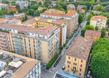 Four-room apartment Via Camillo Rondani, Parma (neighborhood Centro Storico) - photo 21