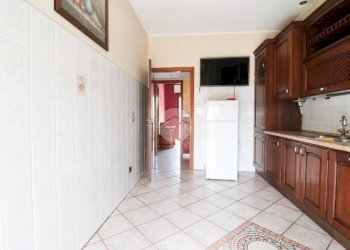 Three-room apartment Via Libia, Cormano - photo 3