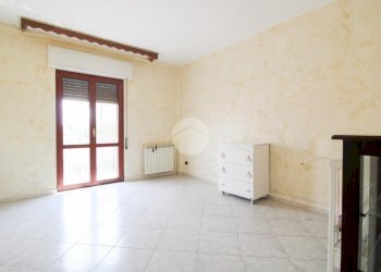 Three-room apartment Via Libia, Cormano - photo 11