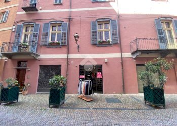 Negozio Via Maghelona, Saluzzo - foto 2