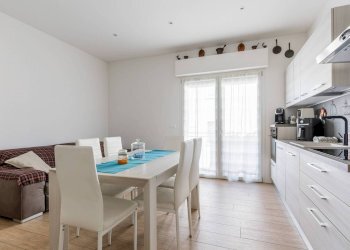 Three-room apartment Via Ghiaradino, 1B, Granarolo dell'Emilia - photo 2