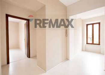 Hall / corridoio - Apartment PIAZZA MAZZINI
 
18, Asiago - photo 8