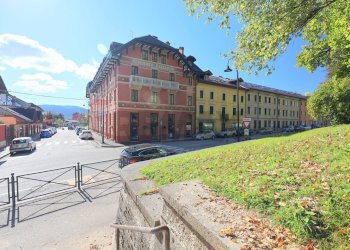 Edificio all\'aperto - Office VIA VERDI
 
25, Asiago - photo 7