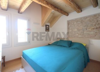 Camera / camera da letto - Semi-detached Villa VIA CAVOUR
 
32, Asiago - photo 13