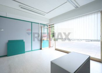 Stanza vuota - Shop VIA CAMONA, Gallio - photo 2