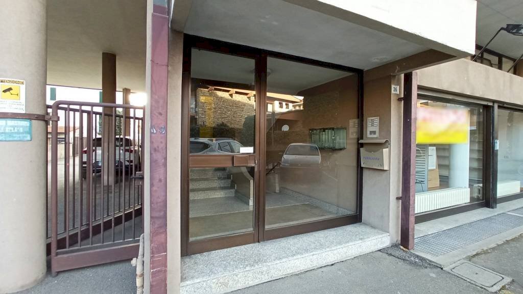 Interno non residenziale - Four-room apartment via Antonio Gramsci, 26, Borgomanero - photo 2