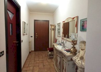 Ingresso - Four-room apartment via Antonio Gramsci, 26, Borgomanero - photo 5