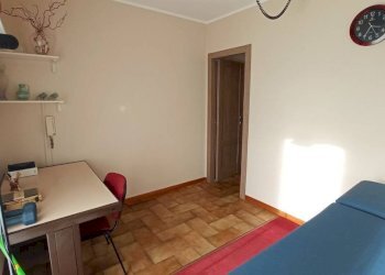 Camera da letto - Four-room apartment via Antonio Gramsci, 26, Borgomanero - photo 22
