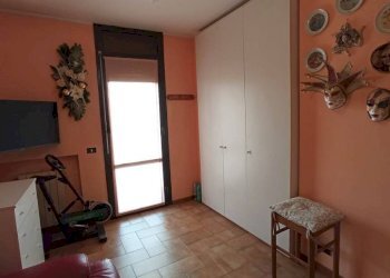 Camera da letto - Four-room apartment via Antonio Gramsci, 26, Borgomanero - photo 28