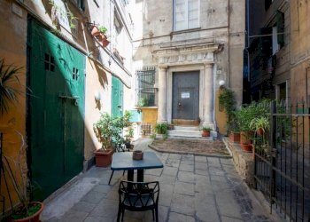 Cortile interno - Appartamento piazza delle Vigne, Genova (zona Centro Storico) - foto 1
