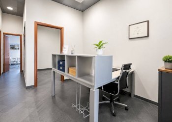 Foto 5 - Commercial Premises Via Del Lago
 
1, Castelletto Sopra Ticino - photo 5