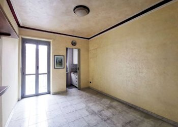 Cucina - Bilocale via Emilio Brusa, 48, Torino (zona Lucento) - foto 2
