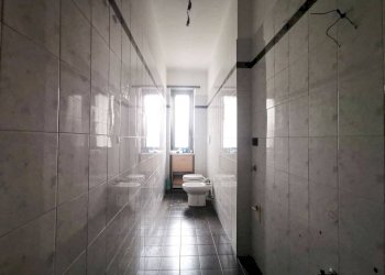 Bagno - Bilocale via Emilio Brusa, 48, Torino (zona Lucento) - foto 13